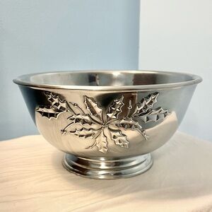 Lenox holiday stainless steel bowl holly pedestal silver